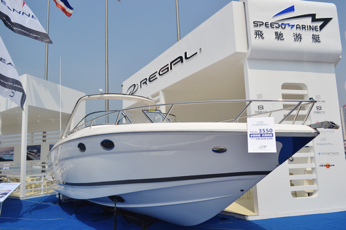 今天上午航博會正式開幕，奢華游艇扎堆亮相