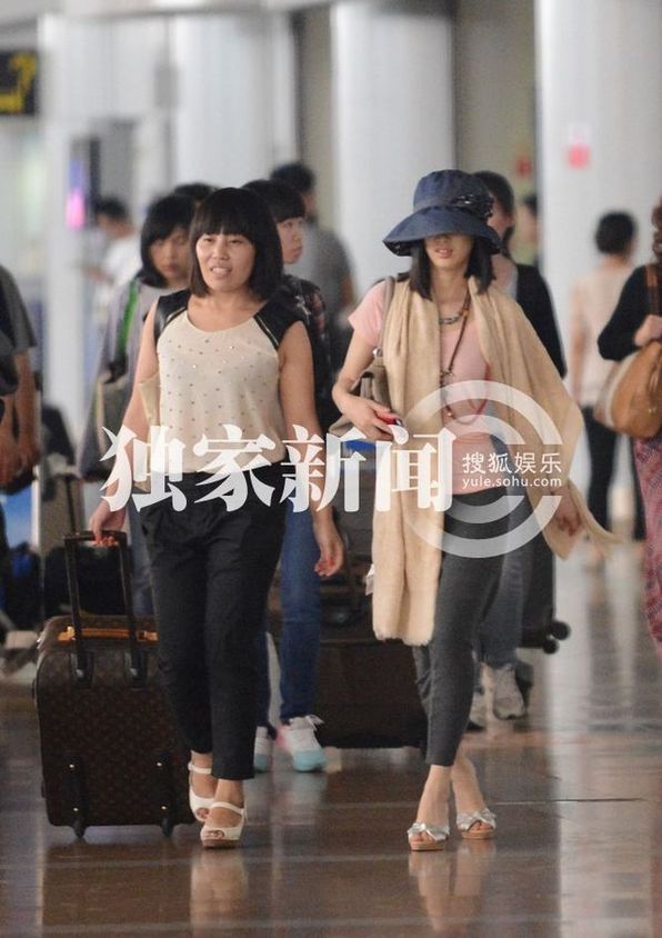 黃圣依獲楊子街機(jī)