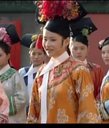 盤點甄嬛傳后宮女屌絲雷照 呆傻苦逼各不同