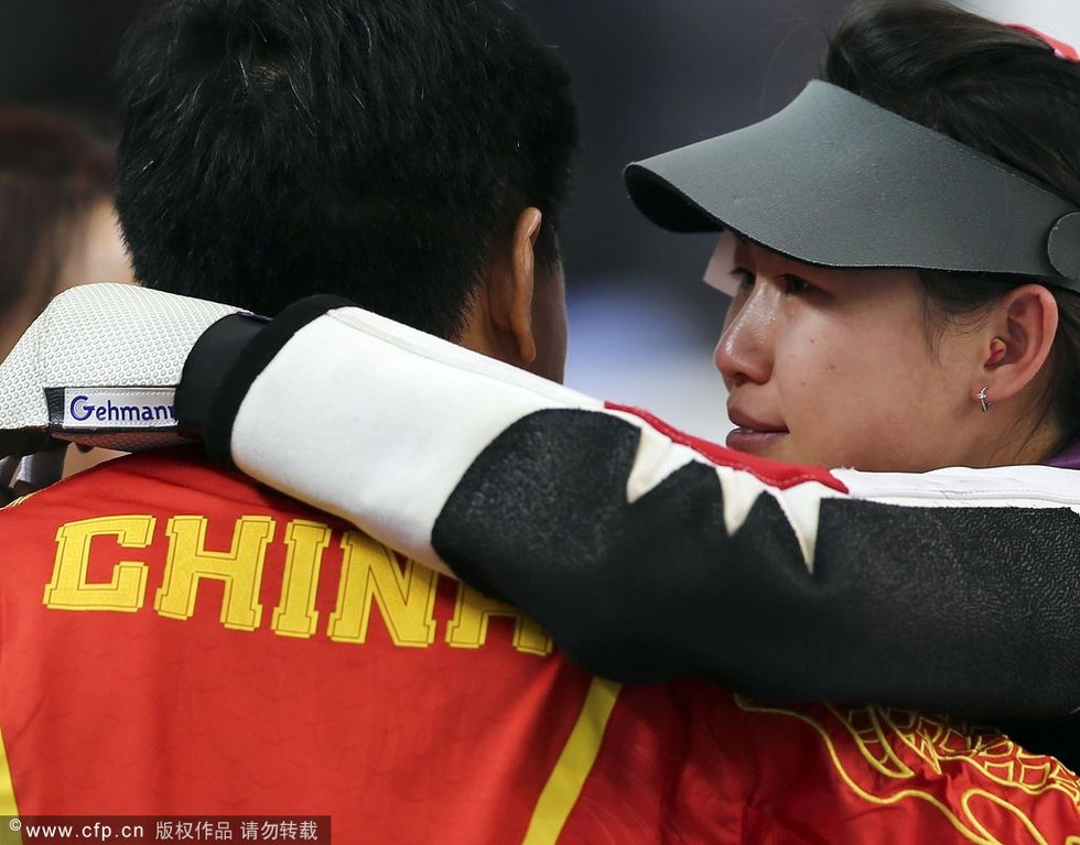 易思玲奪奧運(yùn)中國(guó)軍團(tuán)首金