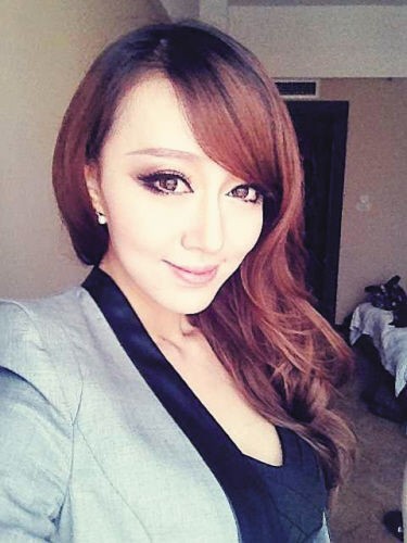 奧運(yùn)冠軍孫楊嫩模女友曝光。