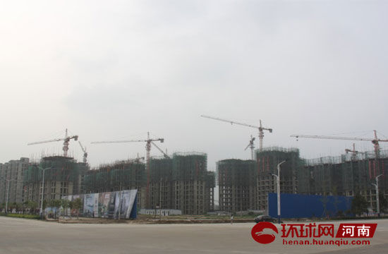 建設中的項城市惠民小區(qū)