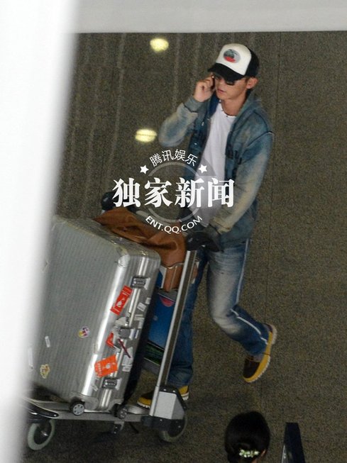 李晨張馨予高調戀愛似作秀 女方再被曝曾離異