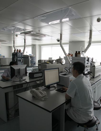 揭秘食品實驗室:毒奶粉轉(zhuǎn)基因物質(zhì)全現(xiàn)形