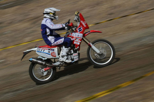 張馨予不照顧受傷男友李晨 高調示愛后情變