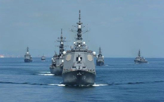 資料圖：日本海上自衛(wèi)隊(duì)第四護(hù)衛(wèi)群的霧島號(hào)宙斯盾驅(qū)逐艦。