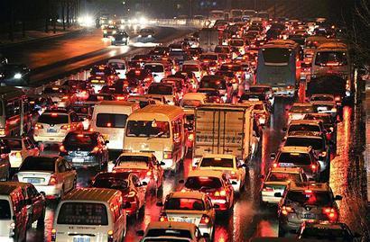 小雪致大堵福州路成停車場 新手不敢動求交警開車