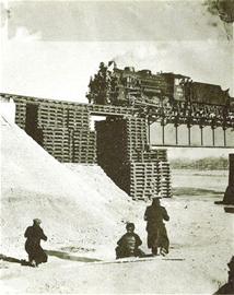 8年侵略，日寇光鹽就搶了216萬噸