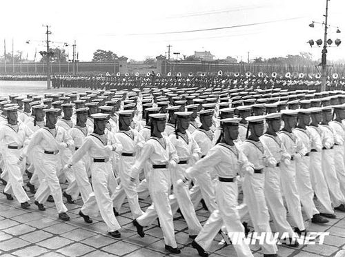 1953年國慶閱兵 人民軍隊正規(guī)化建設(shè)成果