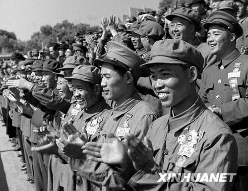 1953年國慶閱兵 人民軍隊正規(guī)化建設(shè)成果