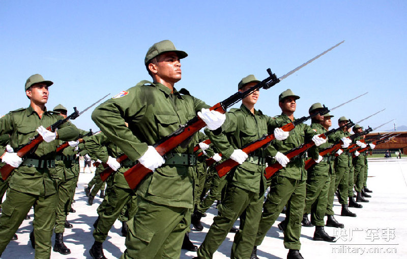 走進(jìn)抗戰(zhàn)閱兵外軍方隊(duì)營(yíng)地 拍遍17國(guó)外軍訓(xùn)練